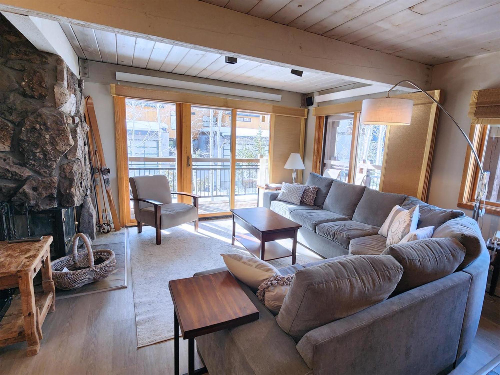 Apartamento Lift One - One, Two Three Bedroom Units Adjacent To Downtown