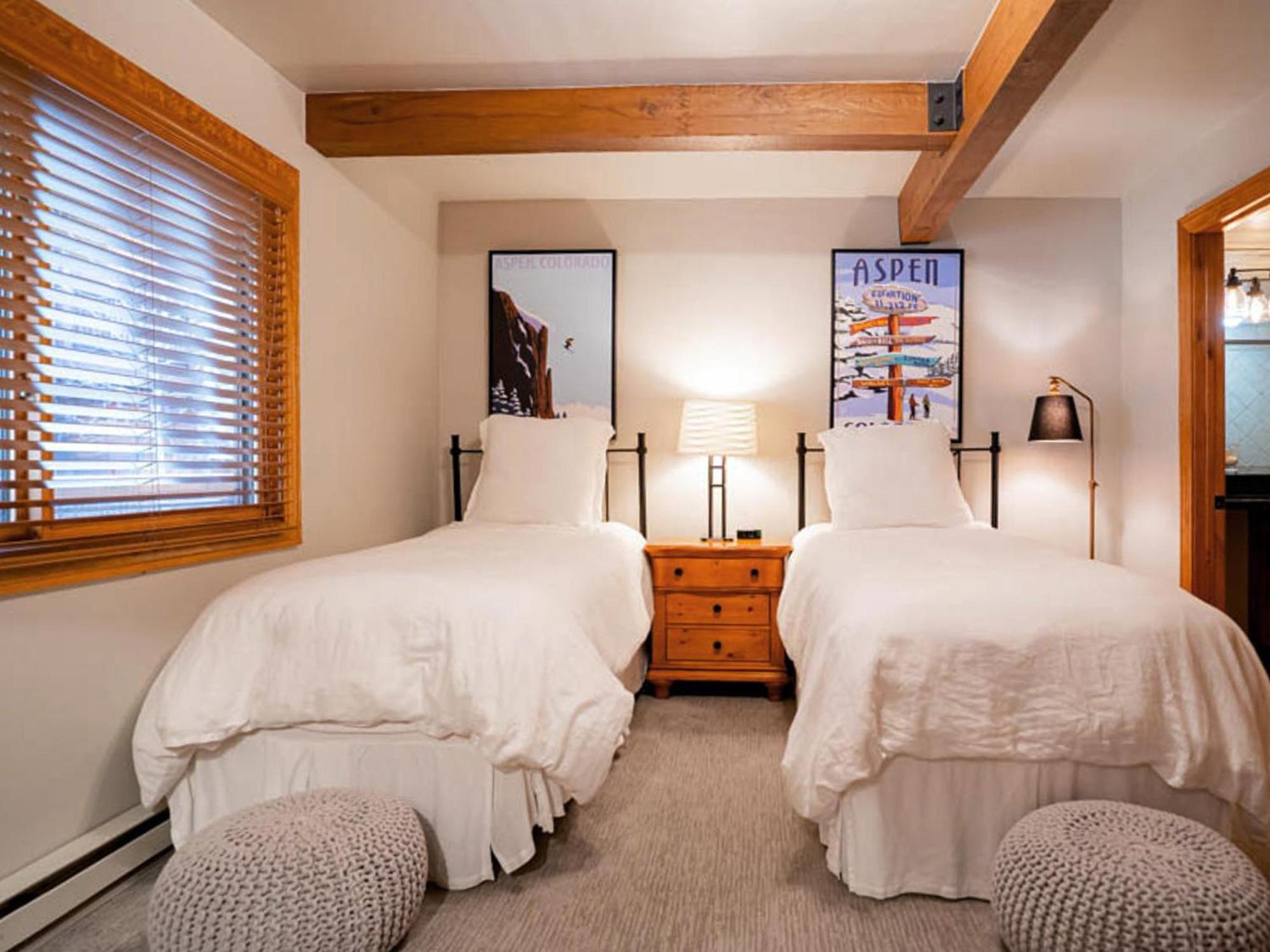 Lift One - One, Two Three Bedroom Units Adjacent To Downtown Apartamento Aspen