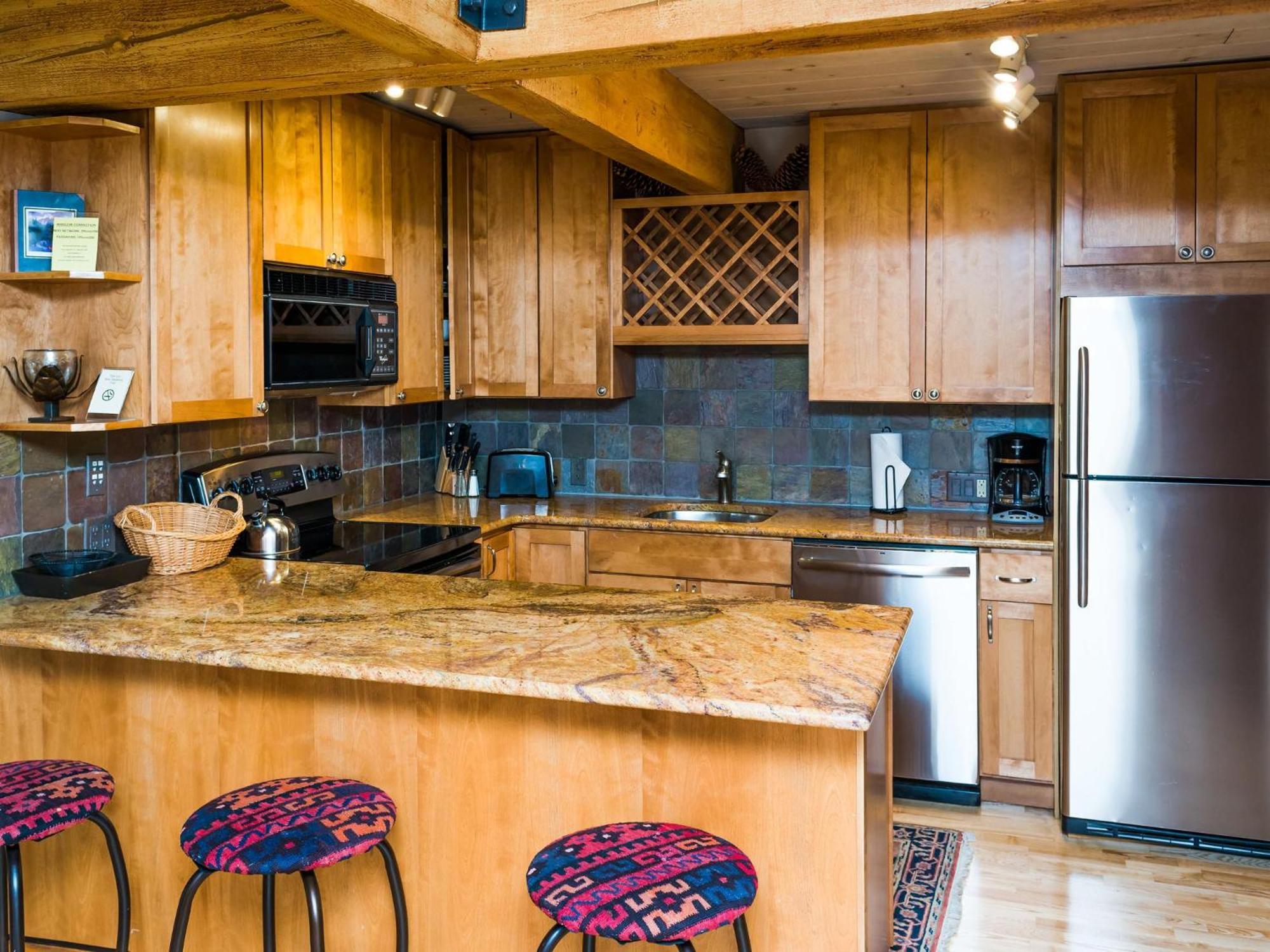 Lift One - One, Two Three Bedroom Units Adjacent To Downtown Apartamento Aspen