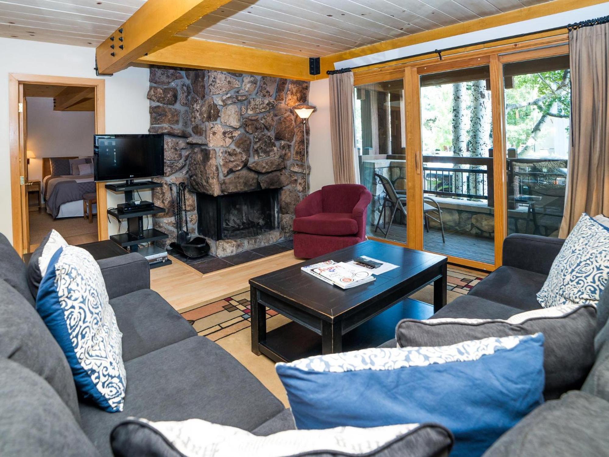 Apartamento Lift One - One, Two Three Bedroom Units Adjacent To Downtown *