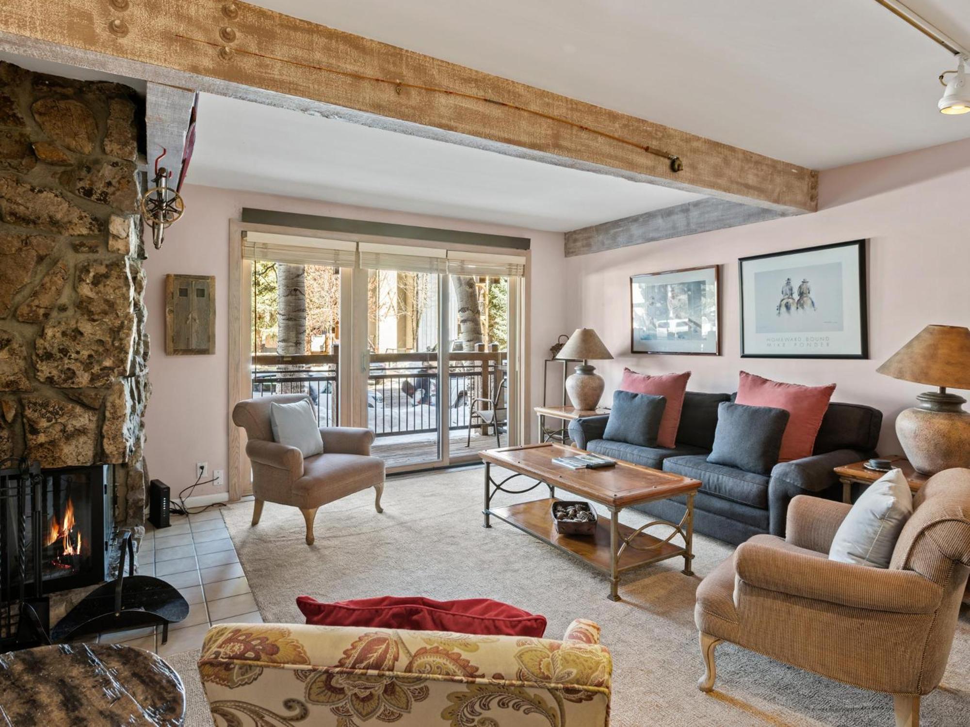 Lift One - One, Two Three Bedroom Units Adjacent To Downtown Apartamento *