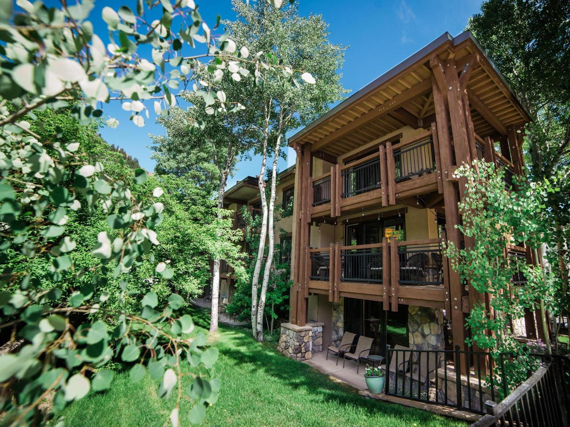 Lift One - One, Two Three Bedroom Units Adjacent To Downtown Apartamento Aspen